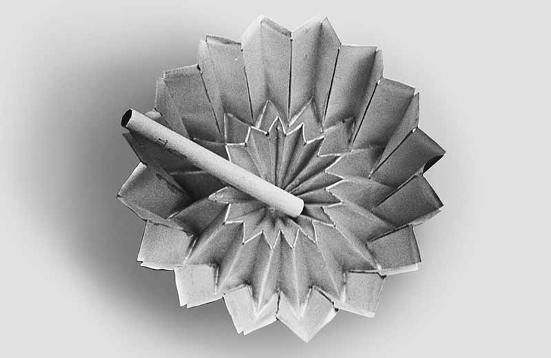 David Rowland 1967 disposable safety ashtray